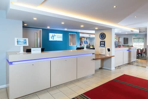 Holiday Inn Express Birmingham - Oldbury by IHG, Reception