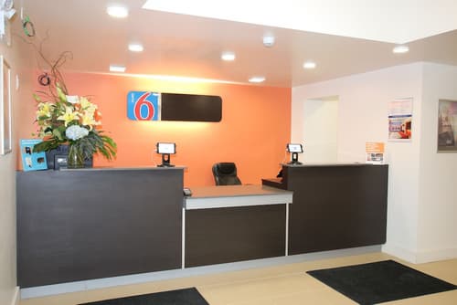Motel 6 Moncton, NB, Lobby