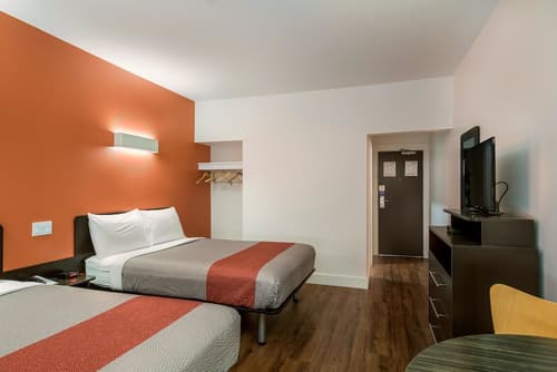 Motel 6 Moncton, NB, Room