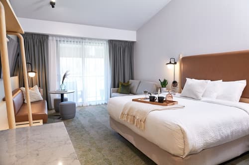 Forest Park Hotel, Room