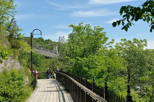 Ambassadeur Hotel, Bicycling