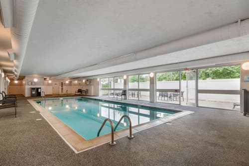 Best Western Plus Executive Court Inn & Conference Center, Pool
