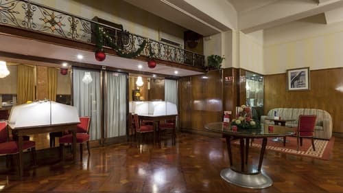 Hotel Astoria, Lobby