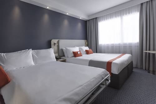 Holiday Inn Express Luzern - Neuenkirch by IHG, Room
