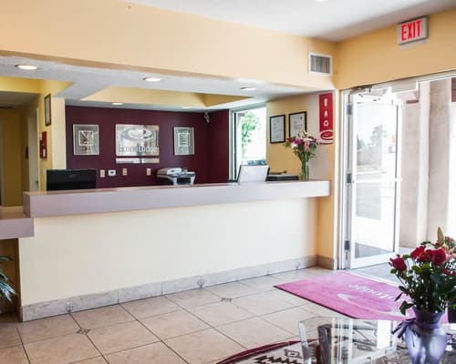 Econo Lodge Albuquerque Old Town, Lobby