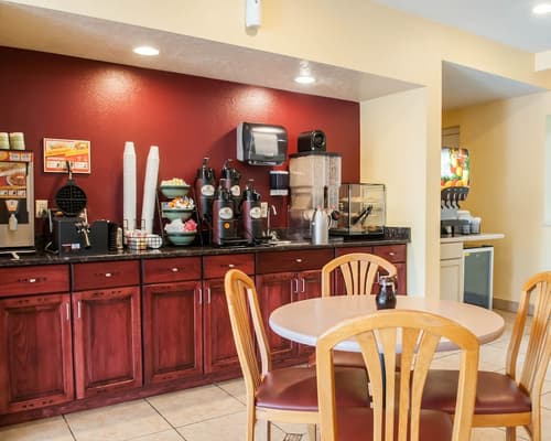 Econo Lodge Albuquerque Old Town, Breakfast area