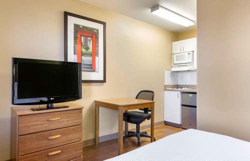 Extended Stay America Suites Albuquerque Airport, Room