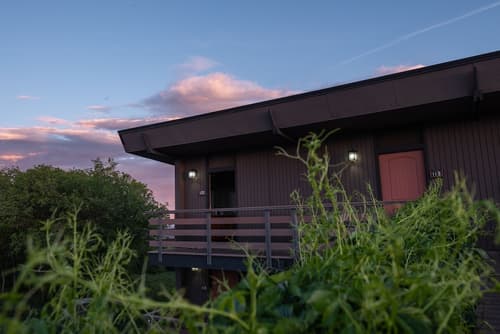 Far View Lodge, Front of property