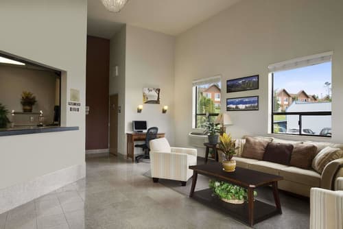 Super 8 by Wyndham Port Angeles at Olympic National Park, Lobby