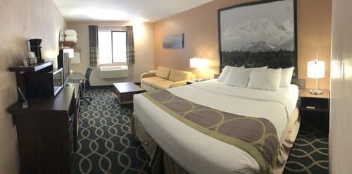 Super 8 by Wyndham Port Angeles at Olympic National Park, Room