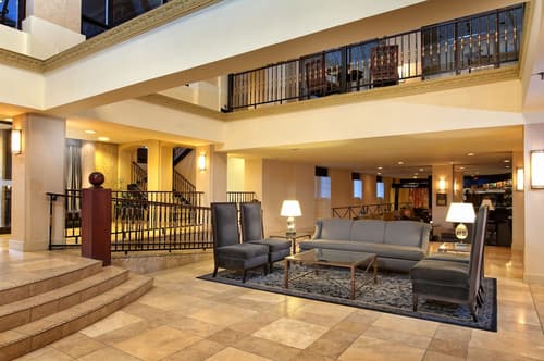 Delta Hotels by Marriott Bessborough, Lobby