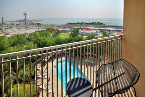 Le Meridien Al Khobar, Pool