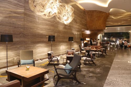 Hilton Colombo, Lobby sitting area