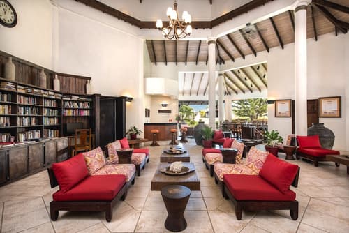 Coyaba Beach Resort, Lobby sitting area