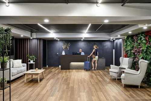 Punthill Spring Hill, Lobby