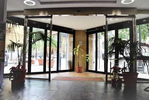 Ibis Styles Palermo Cristal, Interior entrance