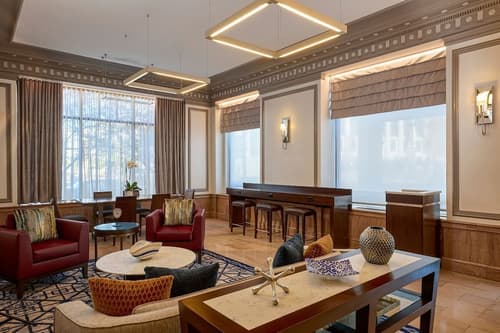 Phoenix Park Hotel, Lobby sitting area