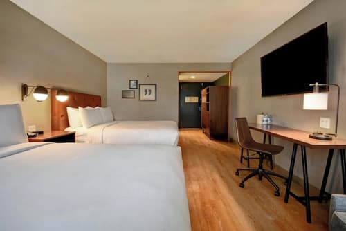 Four Points by Sheraton Boston Newton, Room