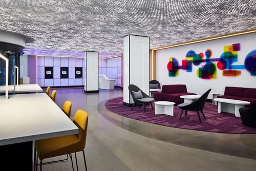 YOTEL Washington DC, Lobby sitting area