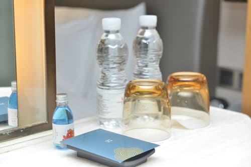 The Garden Hotel Guangzhou - Discover 26 cultural treasures with hotel Golden Tour Guide, Room