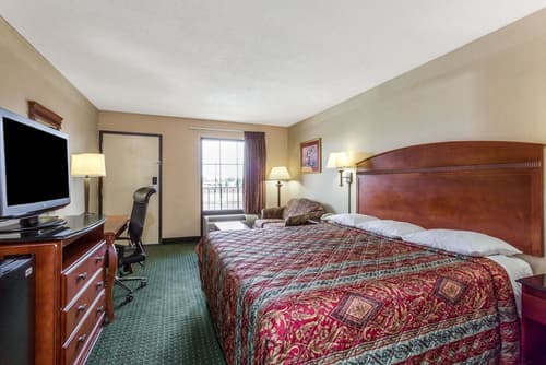 Days Inn by Wyndham Camp Springs/Andrews AFB DC Area, Room