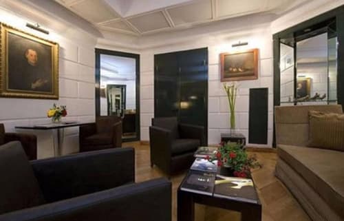 Hotel Duca d'Alba, Lobby sitting area