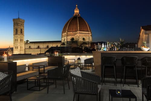 Grand Hotel Cavour, Primary image