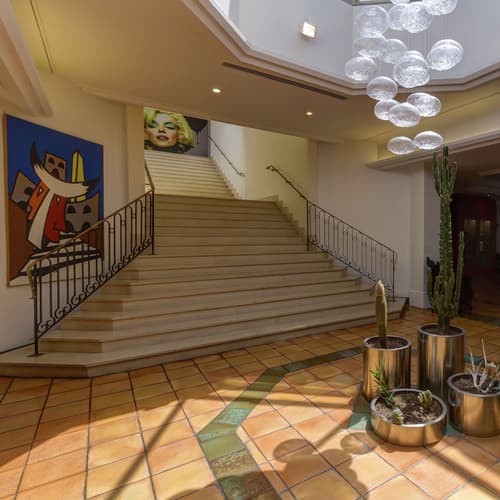 Hôtel Arles Plaza, Lobby lounge