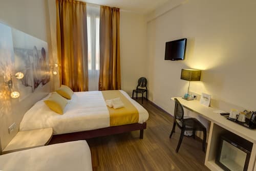 Hôtel Arles Plaza, Room