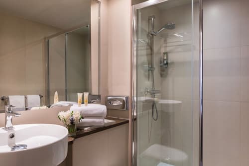 Hôtel de Neuve Le Marais by Happyculture, Room