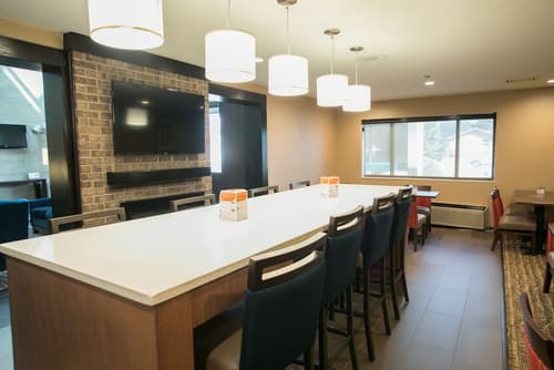 Comfort Suites Oakbrook Terrace near Oakbrook Center, Breakfast area