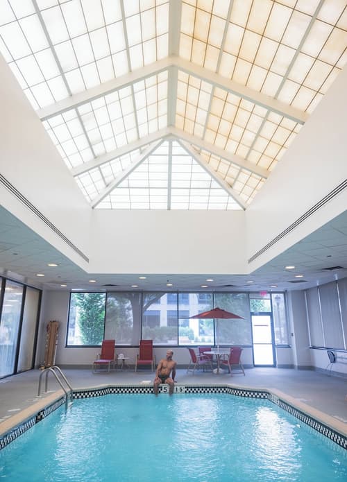 Sheraton Lincoln Harbor Hotel, Pool