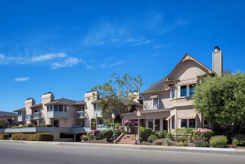 Victorian Inn, Primary image