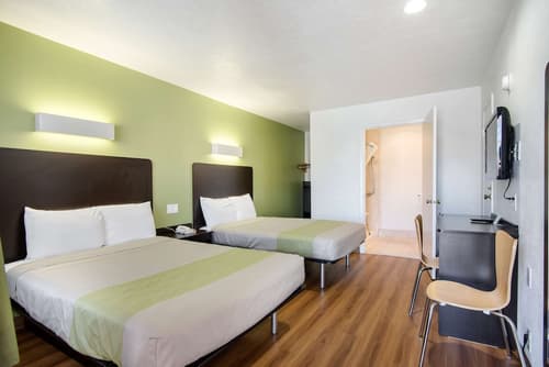 Motel 6 Santa Fe, NM - Downtown, Room