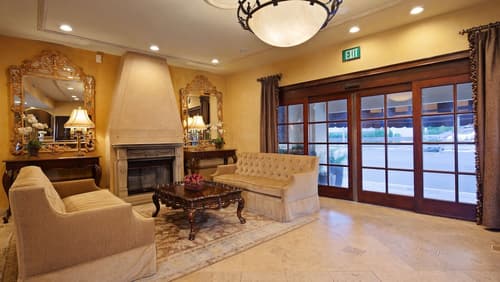 Best Western Plus Sunset Plaza Hotel, Lobby