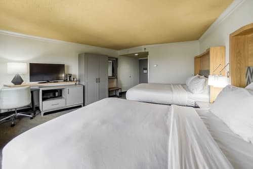 Holiday Inn Mobile-Dwtn/Hist. District by IHG, Room