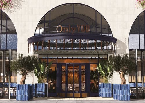 Only YOU Hotel Sevilla, Front of property