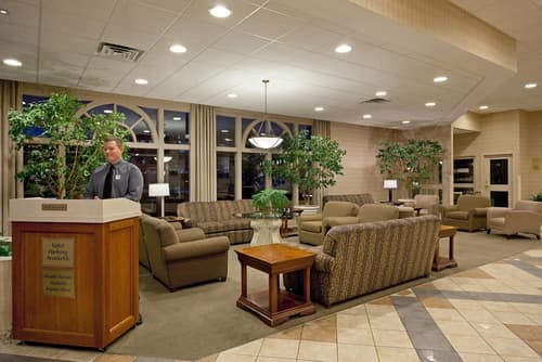 Holiday Inn Portland-By the Bay by IHG, Lobby lounge