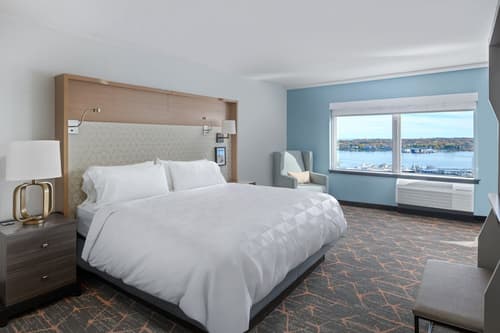 Holiday Inn Portland-By the Bay by IHG, Room