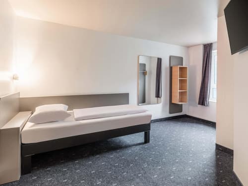 B&B Hotel Aachen-Hbf, Room