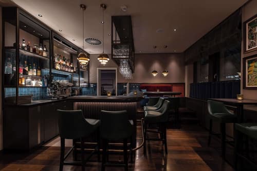 Best Western Plus Hotel St. Raphael, Bar (on property)