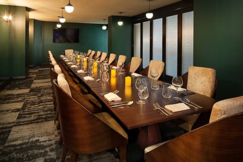 Sheraton Gateway Los Angeles Hotel, Restaurant