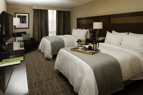 DoubleTree by Hilton Pittsburgh - Green Tree, Room