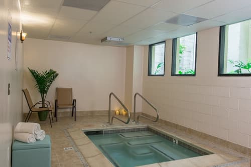 The Monterey Hotel, Indoor spa tub