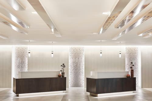 Los Angeles Airport Marriott, Reception