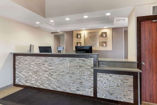 Comfort Inn Manchester Airport, Lobby