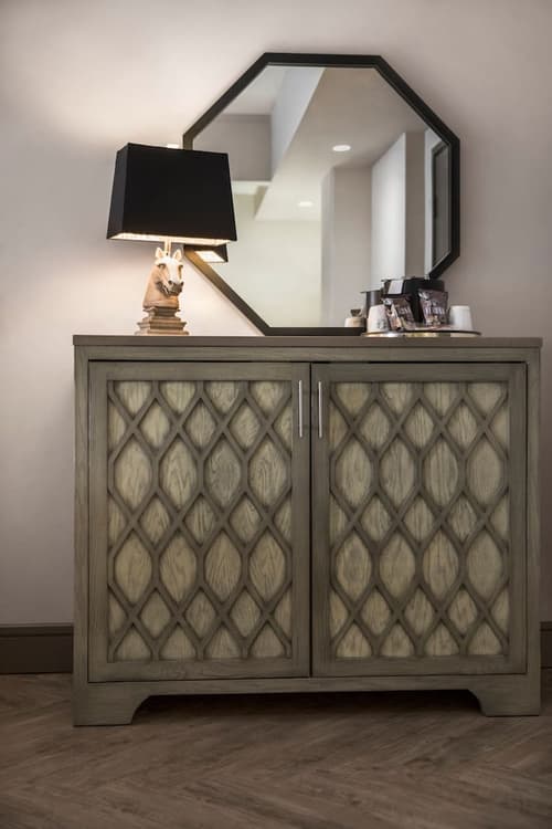 Hollywood Hotel, Room