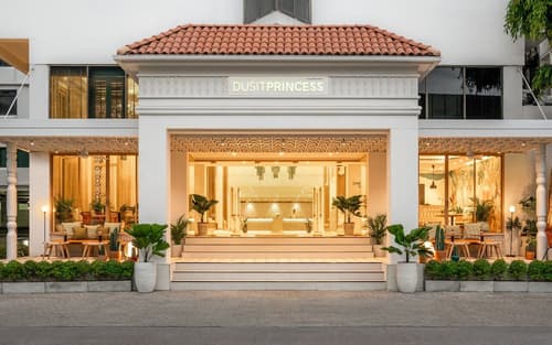Dusit Princess Chiang Mai, Front of property