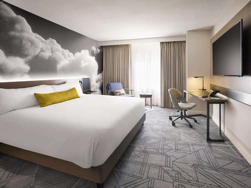 Novotel Toronto Centre, Room