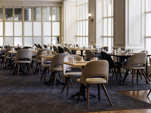 Novotel Toronto Centre, Restaurant